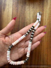 Load image into Gallery viewer, Sterling silver pink conch bead necklace 18 inch