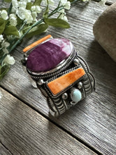 Load image into Gallery viewer, Andy Cadman Sterling Silver Purple Orange Spiny Oyster Cuff Bracelet. Navajo