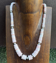 Load image into Gallery viewer, Sterling Silver Graduated Pink Conch Pearls Bead Necklace 18 Inch