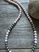 Load image into Gallery viewer, Sterling Silver 6mm Pink Conch Round Bead W Pearls Necklace. 18 inch