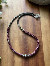 Load image into Gallery viewer, Sterling Silver Purple Spiny Oyster W Multi Bead Pearls Necklace. 18 Inch. Gift