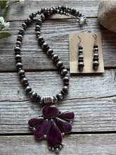 Load image into Gallery viewer, Navajo Sterling Silver Purple Spiny Oyster Pendant Necklace Earrings Set