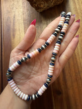 Load image into Gallery viewer, Sterling silver pink conch bead necklace 18inch
