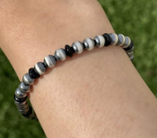 Load image into Gallery viewer, Black Onyx 6mm 7 Inch 925 Sterling Silver Pearls Bead Bracelet