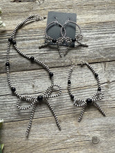 Load image into Gallery viewer, Bow Sterling Silver Black Onyx 4mm Pearls Bead Necklace Earrings Bracelet Set