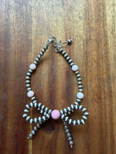 Load image into Gallery viewer, Sterling silver pink conch bracelet 7 inch