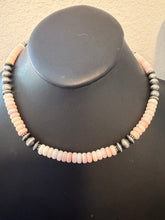 Load image into Gallery viewer, Sterling silver pink conch bead necklace 18 inch