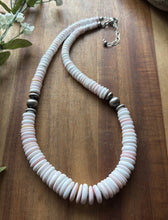 Load image into Gallery viewer, Southwestern Sterling Silver Graduated Pink Conch Bead Necklace. 18 Inch. Gift