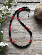 Load image into Gallery viewer, Sterling Silver Black Onyx W Red Coral Bead Necklace. 18 Inch