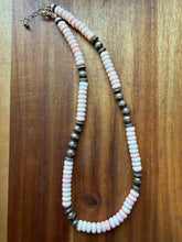 Load image into Gallery viewer, Sterling silver pink conch bead necklace 18 inch