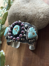 Load image into Gallery viewer, Navajo Sterling Silver Purple Spiny Oyster Turquoise Cluster Cuff Bracelet RY