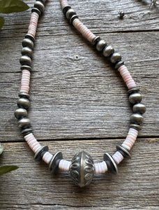 Southwestern Sterling Silver Pink Conch Bead Necklace. 22 Inch