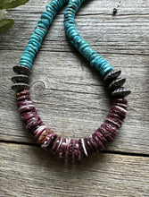 Load image into Gallery viewer, Sterling Silver Purple Spiny Oyster W Turquoise Bead Necklace. 18 inch