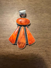 Load image into Gallery viewer, Navajo sterling silver orange spiny oyster pendant