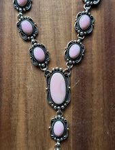 Load image into Gallery viewer, Navajo Handmade Sterling Silver Pink Conch Lariat Pearls Chain Bead Necklace E