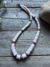 Load image into Gallery viewer, Sterling Silver Graduated Pink Conch Pearls Bead Necklace 18 Inch