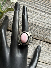 Load image into Gallery viewer, Mens Navajo 925 Sterling Silver Pink Conch Ring. Size 10.5 C Willi
