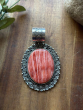 Load image into Gallery viewer, Native American Navajo Sterling Silver Orange Red Spiny Oyster Pendant Etta
