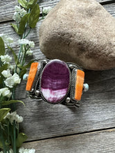 Load image into Gallery viewer, Andy Cadman Sterling Silver Purple Orange Spiny Oyster Cuff Bracelet. Navajo