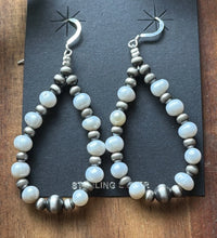 Load image into Gallery viewer, Sterling Silver Freshwater Pearl Pearls Bead Loop Hoop Earrings