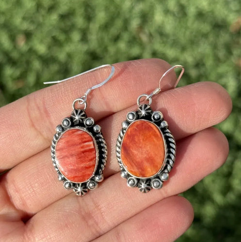 Navajo 925 Sterling Silver Orange Spiny Oyster Handmade Earrings K Yazzie