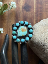 Load image into Gallery viewer, Native American Sterling Silver Blue Turquoise Cluster Adjustable Ring. K Yazzie