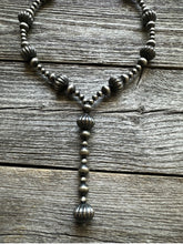 Load image into Gallery viewer, Sterling Silver Pearls W Corrugated Bead Necklace. 22 Inch