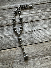 Load image into Gallery viewer, Sterling Silver Pearls W Corrugated Bead Necklace. 22 Inch
