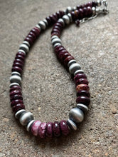 Load image into Gallery viewer, Sterling Silver Purple Spiny Oyster W Navajo Pearls Bead Necklace. 16 inch