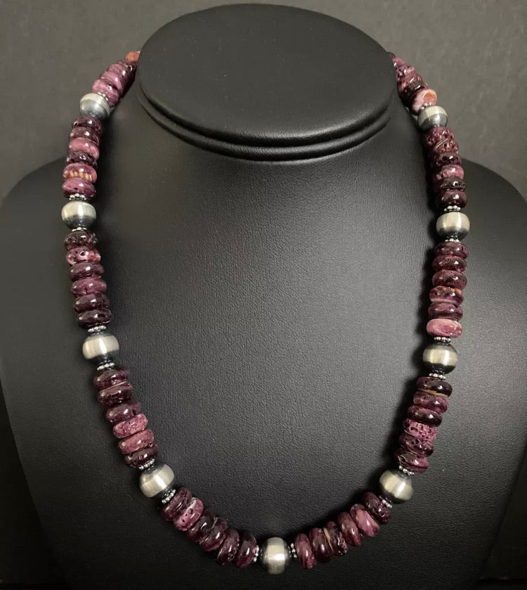 Sterling Silver Purple Spiny Oyster W Navajo Pearls Bead Necklace. 18 inch