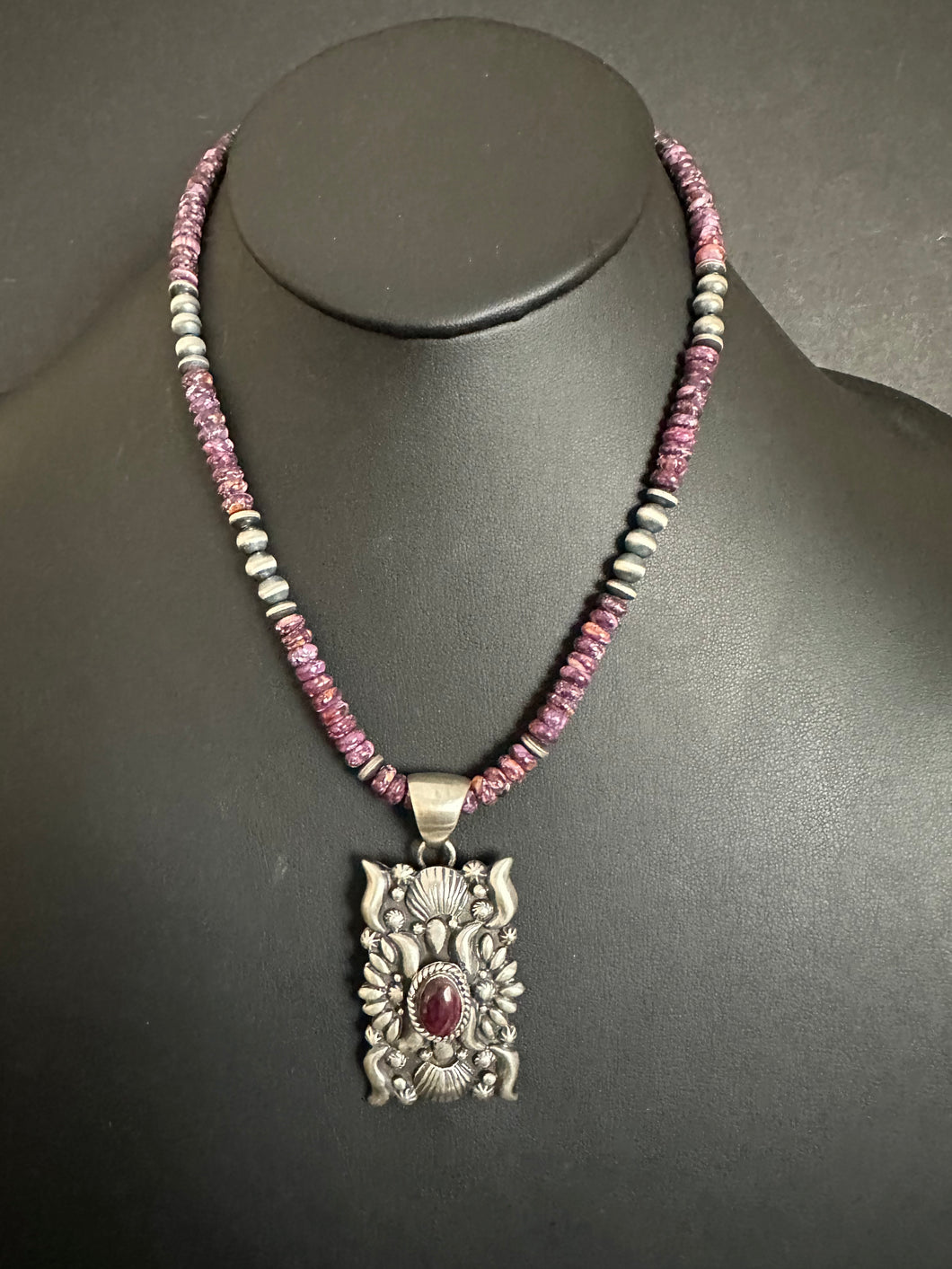 Navajo Sterling silver purple spiny oyster necklace pendant