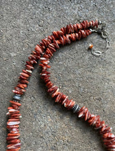 Load image into Gallery viewer, Sterling Silver Spiny Oyster Bead Necklace. 18 inch