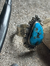 Load image into Gallery viewer, Native American Sterling Silver Turquoise Adjustable Ring. KY