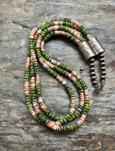 Load image into Gallery viewer, Sterling Silver Multi Strand Green Turquoise Spiny Oyster Bead Necklace. 20 inch