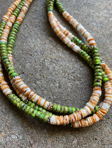 Sterling Silver Multi Strand Spiny Oyster Green Turquoise Bead Necklace. 20 inch