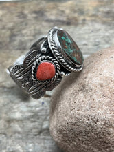 Load image into Gallery viewer, Navajo Sterling Silver Turquoise Spiny Oyster Row Cuff Bracelet. CY