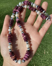 Load image into Gallery viewer, Sterling Silver Purple Spiny Oyster W Freshwater Pearls Bead Necklace 18 inch