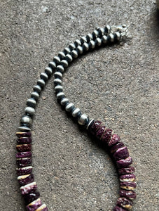 Sterling Silver Purple Spiny Oyster with Pearls Bead Necklace. 18 inch