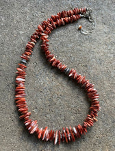 Load image into Gallery viewer, Sterling Silver Spiny Oyster Bead Necklace. 18 inch