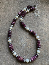 Load image into Gallery viewer, Sterling Silver Purple Spiny Oyster W Freshwater Pearls Bead Necklace 18 inch