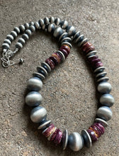 Load image into Gallery viewer, Sterling Silver Graduated Purple Spiny Oyster W Pearls Saucer Bead Necklace. 18”