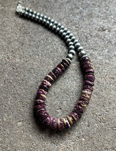 Load image into Gallery viewer, Sterling Silver Purple Spiny Oyster with Pearls Bead Necklace. 18 inch