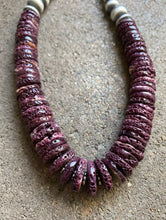 Load image into Gallery viewer, Sterling Silver Graduated Purple Spiny Oyster Bead Necklace 18”