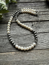 Load image into Gallery viewer, Sterling Silver Freshwater Pearls Bead Necklace. 18 inch