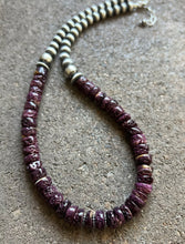 Load image into Gallery viewer, Sterling Silver Purple Spiny Oyster W Pearls Bead Necklace. 18 inch