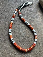 Load image into Gallery viewer, Sterling Silver Spiny Oyster White Bead Necklace. 18 inch