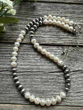 Load image into Gallery viewer, Sterling Silver Freshwater Pearls Bead Necklace. 18 inch