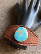 Load image into Gallery viewer, Navajo Sterling Silver Turquoise Leather Band Bracelet. OC