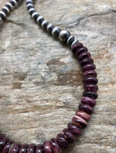Load image into Gallery viewer, Sterling Silver Purple Spiny Oyster with Navajo Pearls Bead Necklace. 18 inch