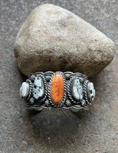 Load image into Gallery viewer, Navajo Sterling Silver Spiny Oyster White Buffalo Turquoise Cuff Bracelet. CY
